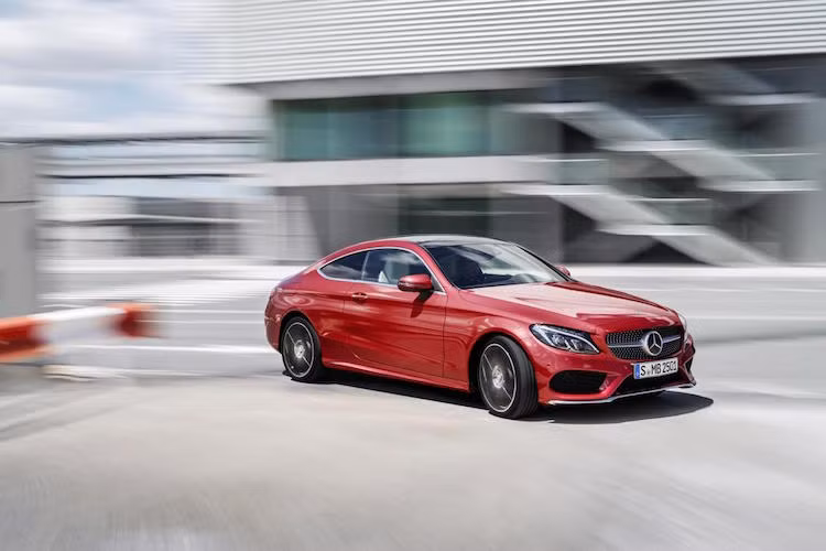 Trong tương lai, C-Class Coupe sẽ có gần như đầy đủ các phiên bản động cơ giống như C-Class Sedan.