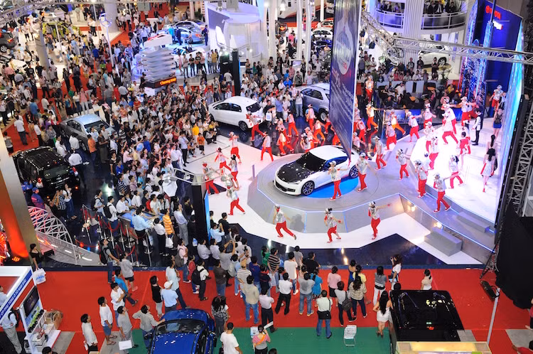 Trien lam oto Viet Nam 2015 co gi?