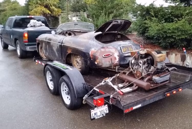356A Speedster là một trong những chiếc xe Porsche cổ có giá trị nhất. Do độ hiếm và vẻ đẹp của nó, những chiếc xe nguyên bản hiện nay có giá không ít hơn 250.000 USD, trong khi xe được phục chế lại gần như "zin" cũng có giá lên tới khoảng 200.000 USD.