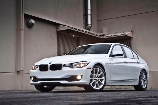 BMW giam gia gan 100 trieu cho dong 3 Series