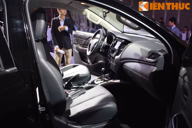 Nội thất của Triton cũng được nâng cấp đáng kể, với cảm giác tiện nghi "như xe sedan".