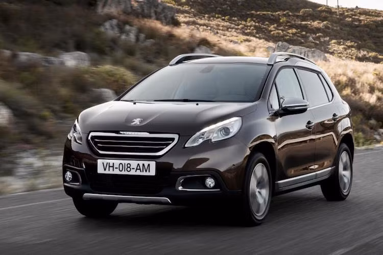 Mẫu xe mới thứ 2 của Peugeot là chiếc 2008 - một mẫu hatchback "lai" crossover 5 cửa với thiết kế đậm "chất châu Âu".