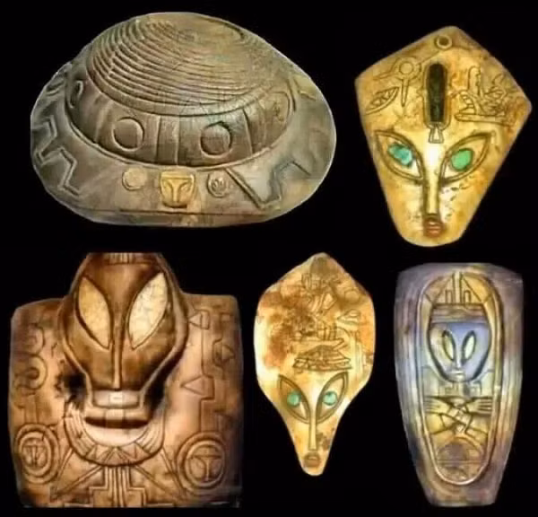 Klaus Dona và tiến sĩ Nassim Haramein đã chia sẻ hình ảnh của một số miếng đá. Trên đó là những chi tiết liên quan đến người ngoài hành tinh như vòng tròn này miêu tả địa cầu và tầng khí quyển.