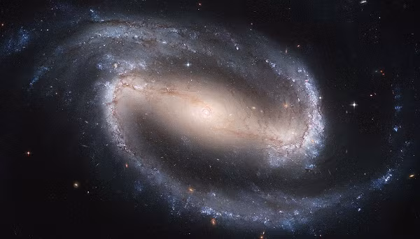 Khoảng 2 tỉ năm nữa, một phiên bản Cánh Thiên Thần đẹp và đáng sợ có thể xảy ra khi Milky Way đối đầu trực tiếp với thiên hà Tiên Nữ (Andromeda) có kích cỡ ngang ngửa.