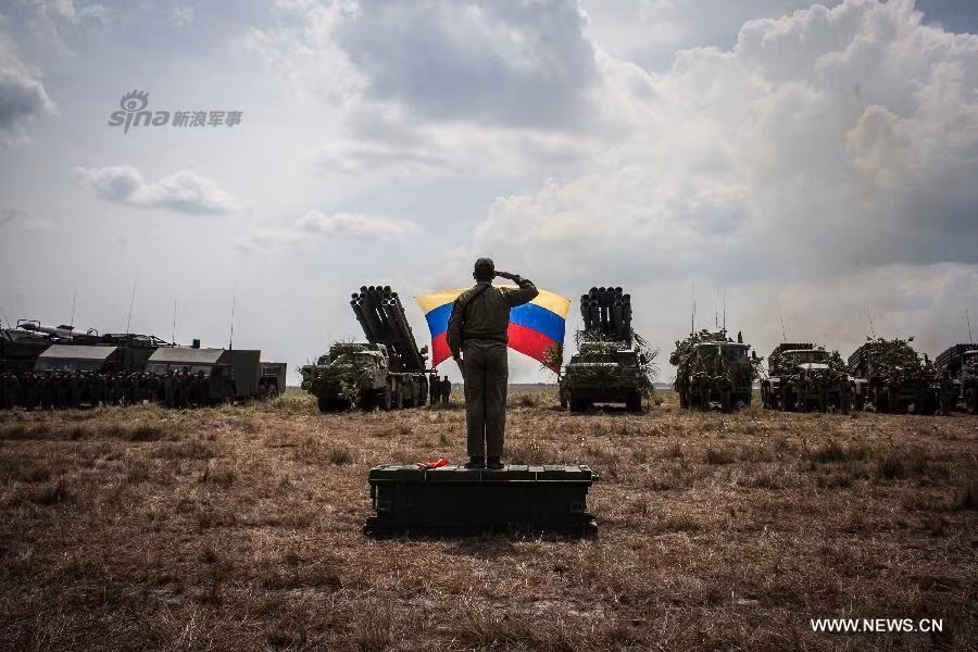 Cuộc tập trận 2015 Sovereign Shield diễn ra tại San Carlos del Meta với sự tham gia của hàng trăm binh sĩ Quân đội Venezuela cùng hàng loạt vũ khí trang bị do Nga sản xuất.