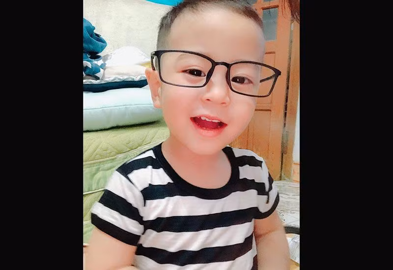 Cô sinh con đầu lòng năm 2017 và đang mang bầu bé thứ 2. "Bé nhà mình chào đời đều là do mình có dự định sinh con từ trước. Cũng không ai từng nói với mình những lời như “mẹ phẫu thuật thẩm mỹ thì con sinh ra không đẹp” - Hoài Thu bộc bạch. "Lần đầu thấy con thì mình chỉ suy nghĩ là “Giống bố quá, không giống mẹ tí nào” nhưng vẫn tự tin vì nếu con giống mẹ thì cũng chẳng xấu. Ai cũng nói vậy (cười)".