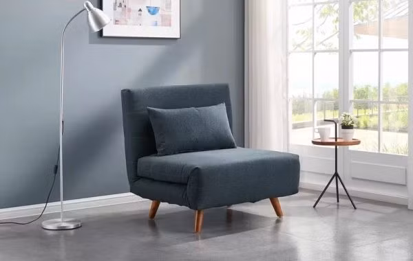 Một mẫu sofa đơn giản, thanh lịch được nhiều gia chủ lựa chọn.