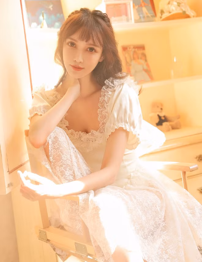 Hot girl 24 tuoi tung chi 13 ty dong cho 300 lan “dao keo
