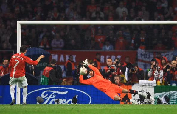 Năm 2008, trên sân vận động Luzhniki, Man United và Chelsea đã cống hiến cho NHM thế giới một trận chung kết C1 vô cùng căng thẳng và kịch tính. Nhiều người chứng kiến trận đấu này đều đánh giá rằng, đây là một trận derby không giành cho những người yếu tim.