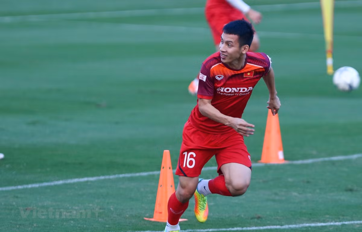 Hùng Dũng nhiều khả năng sẽ là linh hồn của tuyến giữa U22 Việt Nam. Chàng cầu thủ Hà Nội FC cũng là cái tên trên 22 tuổi được HLV Park Hang-seo lựa chọn.