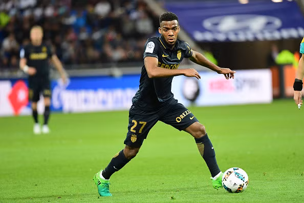 Thomas Lemar là ngôi sao trẻ sinh năm 1995 của CLB Monaco. Sao trẻ người Pháp đặt dấu giày trong 20 bàn thắng sau 41 lần ra sân cùng đội bóng xứ Công Quốc mùa giải năm nay, qua đó đẩy giá trị của bản thân lên thành 26 triệu bảng. Barcelona, Chelsea và Arsenal là những “đại gia” đang theo đuổi cầu thủ tấn công sinh năm 1995. Ảnh: Goal
