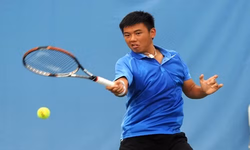 Ly Hoang Nam thua soc truoc tay vot kem dang cap