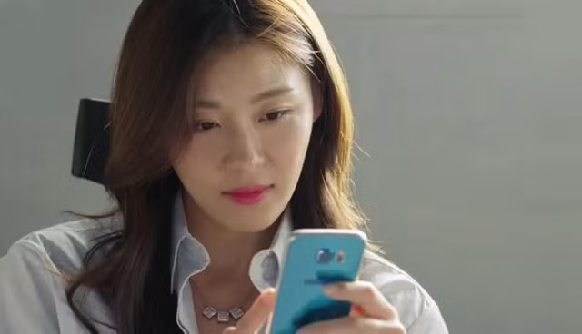 Chồng vừa về nhà đã lao đi tắm, vợ “ngã ngửa” khi đọc tin nhắn Chong vua ve nha da lao di tam, vo “nga ngua” khi doc tin nhan