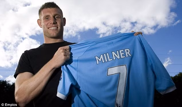 James Milner là cầu thủ trưởng thành từ lò đào tạo của CLB Leeds United. Leeds United gặp khó khăn về tài chính nên đã bán Milner cho Newcastle vào năm 2004. Nhưng sau thời gian không hạnh phúc tại Newcastle, Milner bén duyên với CLB Aston Villa. Ở đây, anh cùng Ashley Young tạo thành bộ đôi đáng sợ nhất tại Premier League mùa giải 2008/2009.