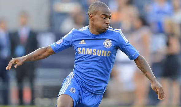 Chelsea bị điều tra về chuyển nhượng: Chelsea đang bị FIFA điều tra do bị nghi vi phạm quy định về việc ký hợp đồng với các cầu thủ nước ngoài dưới 18 tuổi. Nếu sự việc là có thật, nhà vô địch bóng đá Anh có thể bị cấm chuyển nhượng, tương tự như Atletico Madrid đang phải thi hành. Ảnh: FIFA