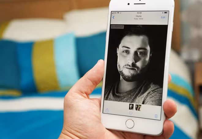 Chỉ iPhone 8 Plus và X mới được hỗ trợ tính năng chuyển đổi giữa các chế độ Portrait.