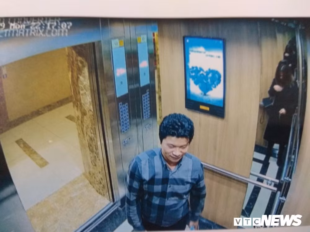 Sự việc người đàn ông tên Hùng lao vào sàm sỡ cô gái trong thang máy từng khiến nhiều người bức xúc.
