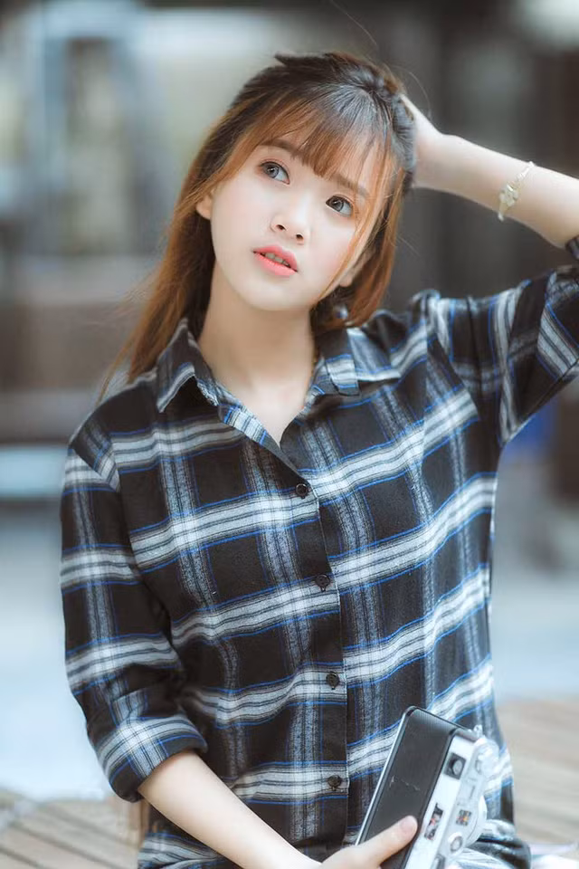 Tuy chỉ cao 1m58 nhưng Ánh rất biết cách che đi những khiếm khuyết, thay vào đó là phát huy tối đa thần thái, biểu cảm.