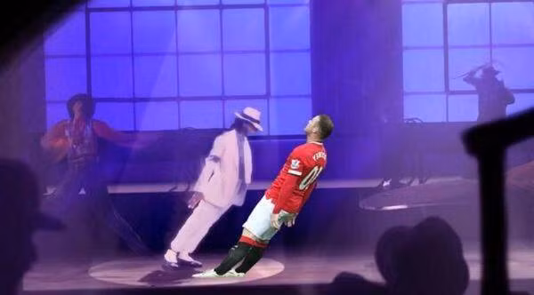 Nếu Michael Jackson còn sống, ông vua nhạc pop này sẽ mời Rooney tham gia các show diễn của mình.