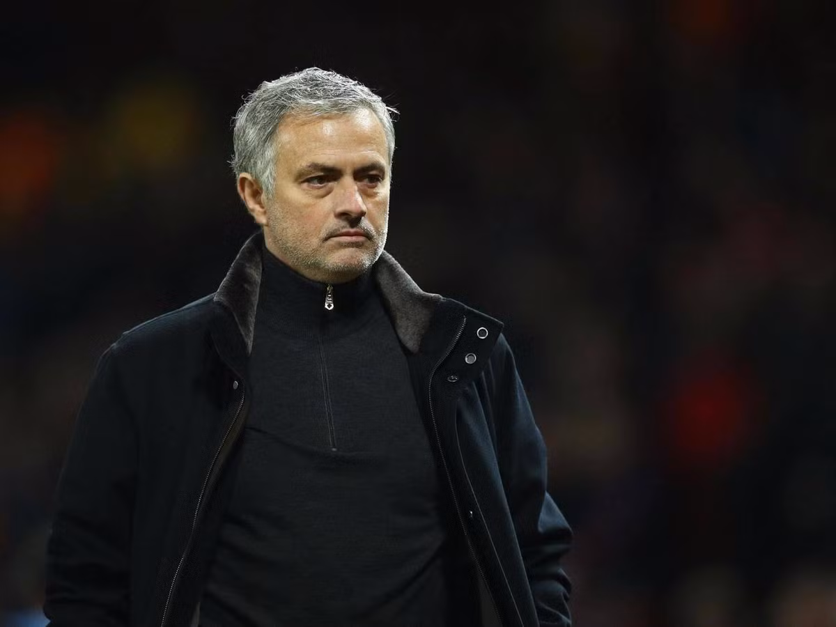 Chuyển nhượng bóng đá từ Independent, Mourinho không từ chức dù mùa giải thứ hai của ông với M.U là thất bại nặng nề. Ảnh: Independent