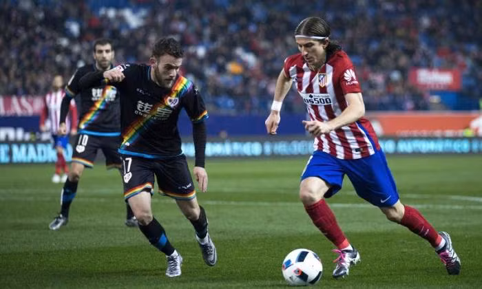 Trong thành công của Atletico Madrid những mùa giải vừa qua mang đậm dấu ấn của hậu vệ cánh Filipe Luis. Cầu thủ này khiến rất nhiều người ngưỡng mộ vì những pha đánh chặn đầy thông minh của mình.