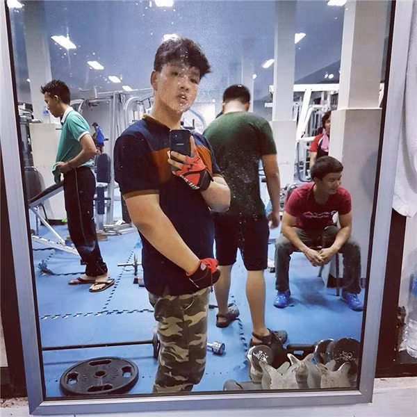 Để đạt được mục tiêu như mong đợi, anh chàng đã phải lập kế hoạch chỉ tiết trong chế độ ăn uống cũng như luyện tập thể thao. Mukin_Napat đã tham khảo những kiến thức trên mạng về việc giảm cân như chế độ dinh dưỡng hay chế độ luyện tập để có thể bắt đầu bước tiến đầu tiên quan trọng này.