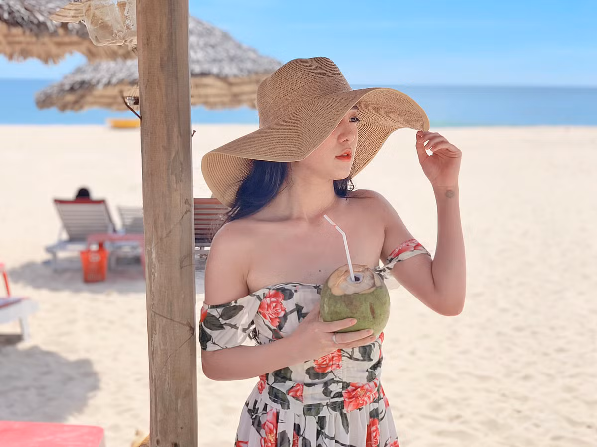 Lần mò vào trang cá nhân của Thanh Thủy, nhiều người còn sững sờ hơn khi cô nàng có hẳn tuyển tập những bức ảnh đẹp không tì vết.