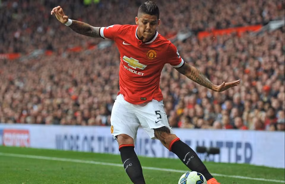 Marcos Rojo thường xuyên bị chấn thương hành hạ và chỉ mới trở lại trong thời gian gần đây sau khi đã bỏ lỡ gần như cả giai đoạn lượt đi của mùa giải.