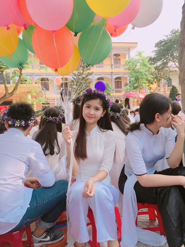 Với khuôn mặt ngộ nghĩnh, Thanh Thư luôn cống hiến cho dân mạng những bức ảnh hết sức hài hước.