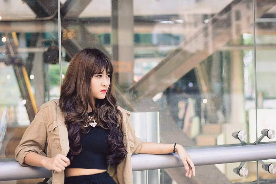 Chính bởi sau clip cover khá tình cảm ca khúc "Hy vọng" mà nhiều cư dân mạng đã biết tới Anna Đặng và họ liên tục truyền tay nhau ca khúc này và những hình ảnh của cô gái xinh đẹp quê Hải Dương này.
