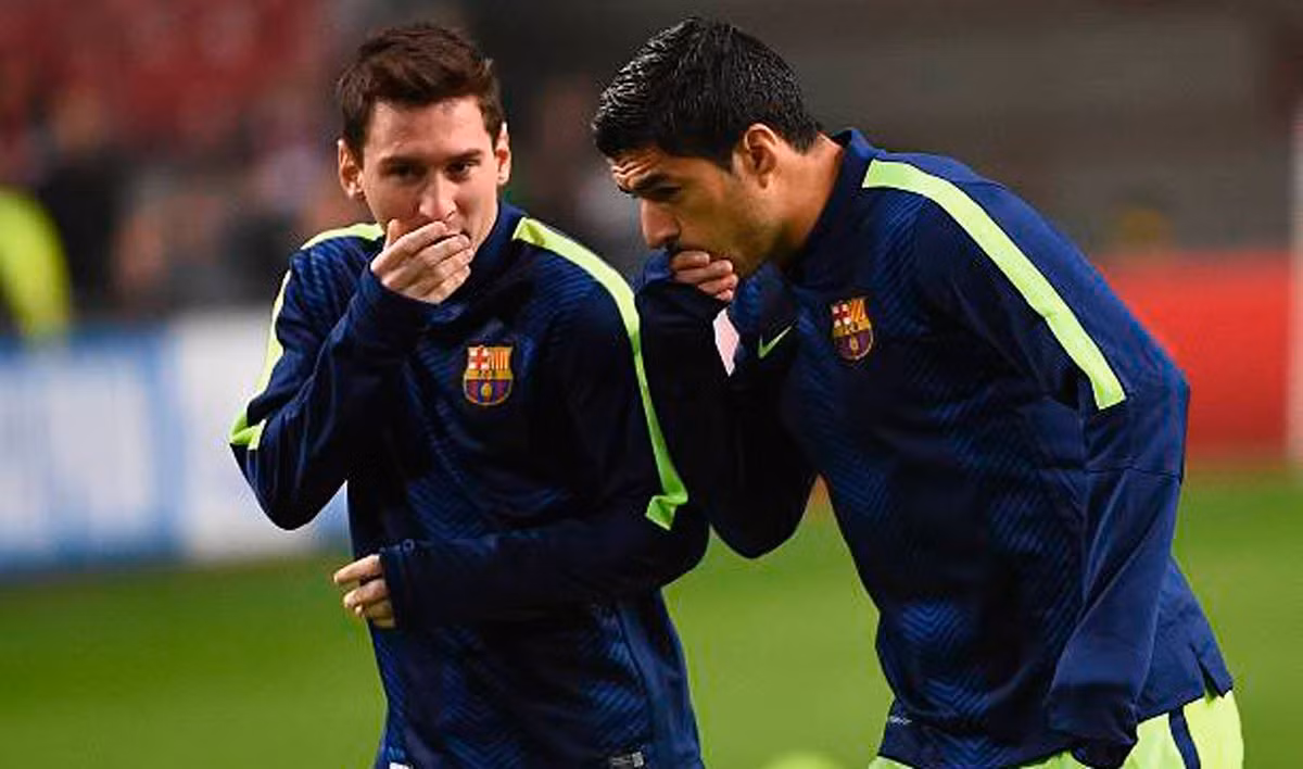 Tờ Tuttosport tiết lộ, Barcelona đã chào bán Luis Suarez cho Juventus để tích lũy thêm ngân sách chuyển nhượng. Ở chiều ngược lại, đội bóng thành Turin sẽ chỉ cân nhắc mua tiền đạo người Uruguay nếu thanh lý được Gonzalo Higuain cùng Paulo Dybala trong mùa Hè năm nay.