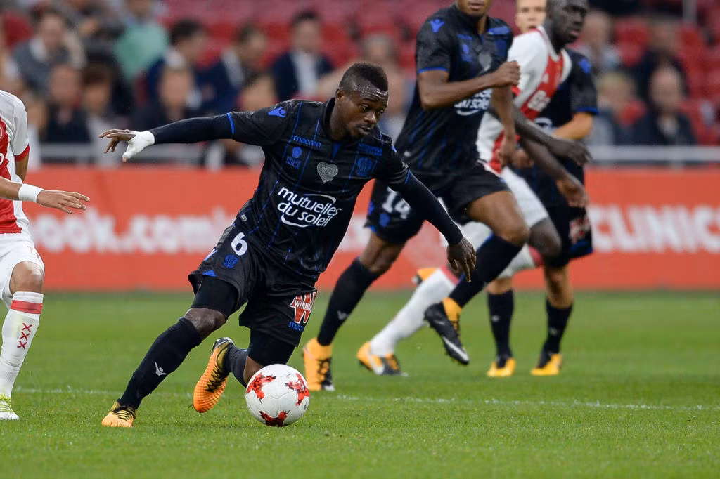 Dường như tiền vệ của Nice, Jean Michael Seri đã chọn được bến đỗ mới cho mình, đó là Chelsea của ông chủ Roman Abramovich.