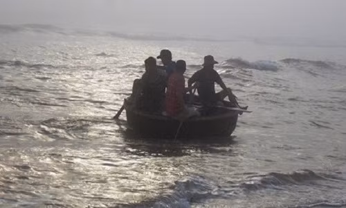 De nghi Trung Quoc phoi hop cuu nan 5 ngu dan mat tich