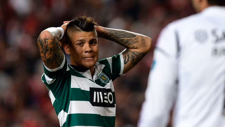 Trước khi chuyển đến Old Trafford sau một một mùa World Cup thành công trong màu áo đội tuyển Argentina, Marcos Rojo là trụ cột hàng đầu của Sporting. Sau 2 mùa bóng tại đây, cầu thủ này ra sân 61 trận và ghi được 6 bàn thắng.