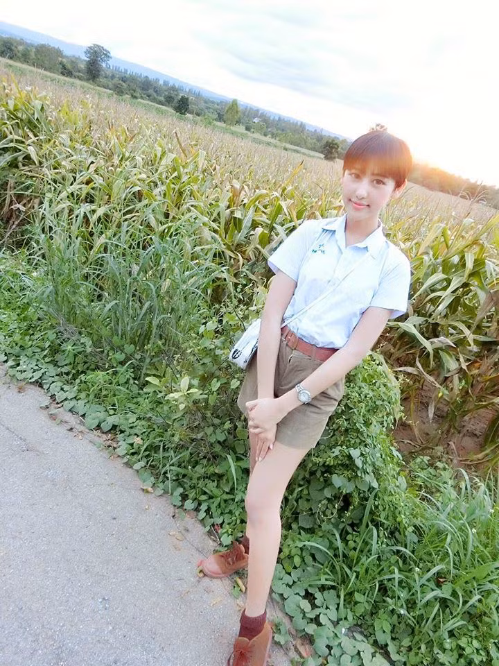 Ngoại hình của Poomee khiến nhiều người nghĩ rằng cô 100% là con gái. Ảnh: Weibo/ Post Thai.