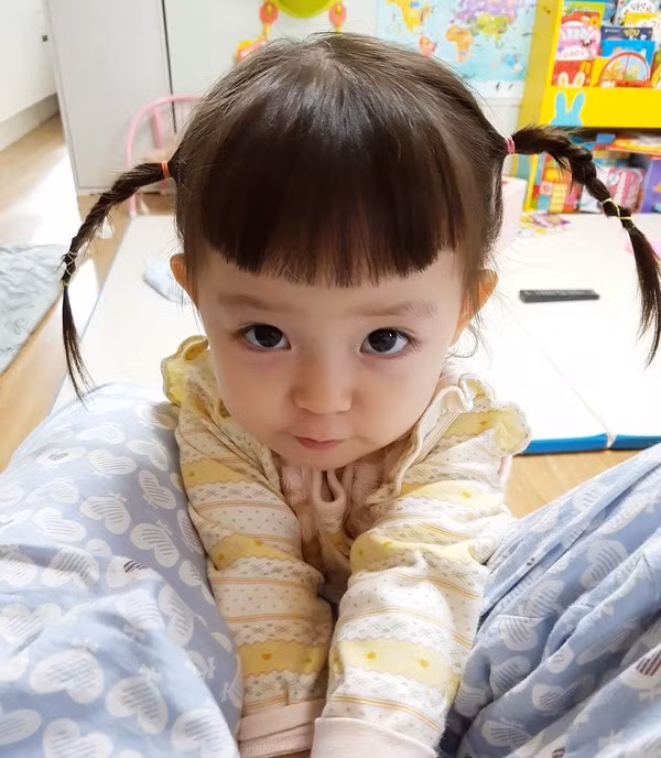 Cùng ngắm nhìn những khoảnh khắc dễ thương của thiên thần nhỏ xứ Kim Chi - Agijagimin. Ảnh: Instagram nhân vật.