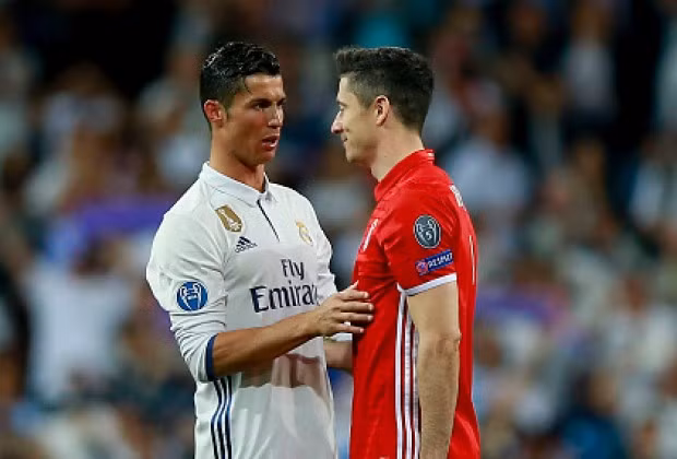 Ronaldo làm loạn Real vì Lewandowski: Trước những thông tin chuyển nhượng cầu thủ cho rằng, ban lãnh đạo Real Madrid lên kế hoạch chiêu mộ chân sút của Bayern Munich Robert Lewandowski, Cristiano Ronaldo vô cùng giận dữ.