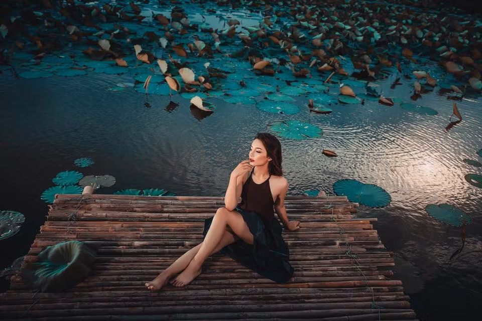Hot girl lai Viet - Nga tro lai voi bo anh sen an tuong