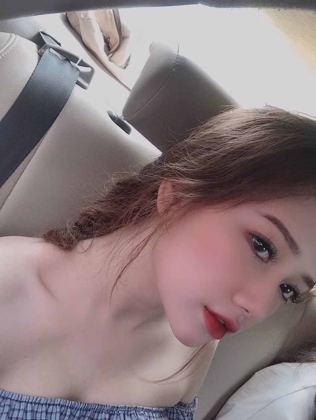 Sở hữu thân hình và phong cách có chút bánh bèo nhưng theo bật mí của Thảo Nguyên, cô bạn lại rất thích những môn thể thao vận động như cầu lông, điền kinh. Ngoài ra, nữ sinh Hà Tĩnh này có năng khiếu nhảy và múa.