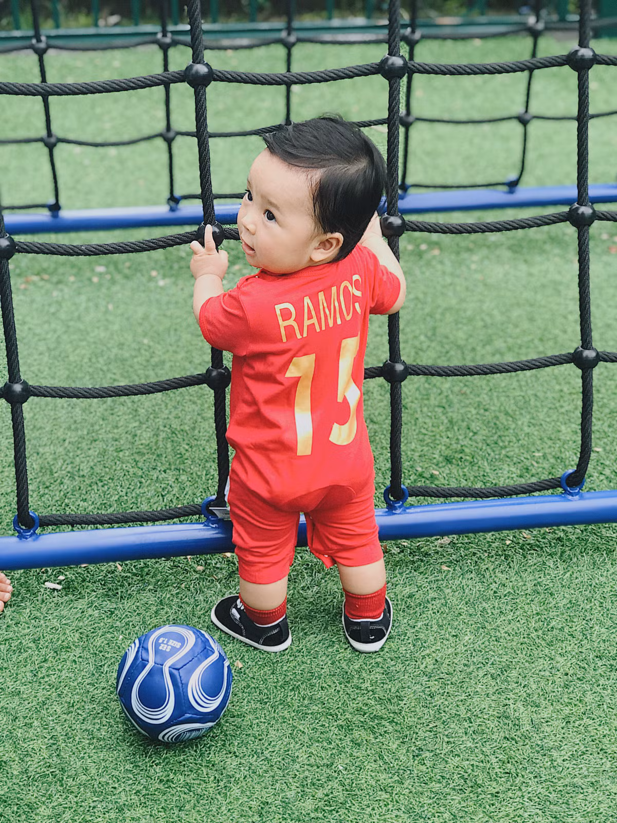 Dù mới chỉ 10 tháng tuổi những Thiên Khôi được đã được bố mẹ đưa đến những nơi mà nhiều bạn trẻ mơ ước được tới như Nhật Bản, Đài Loan và trong tương lai sẽ còn nhiều quốc gia khác.