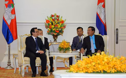 Lanh dao Campuchia tiep dac phai vien cua Tong Bi thu Nguyen Phu Trong