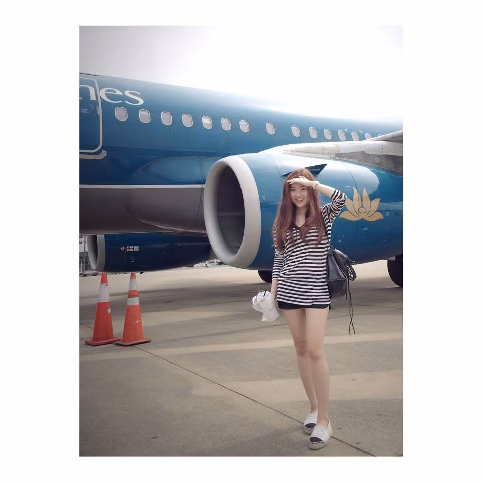 Bên cạnh việc là hot girl đình đám và là em gái cưng của Quang Vinh thì chuyện tình đẹp 7 năm với chồng mới cưới của Thảo Ngọc cũng được nhiều người chú ý và ngưỡng mộ.