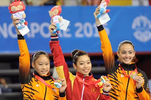 Ban tin SEA Games 28 toi 9/6: VDV Canoeing khong biet boi-Hinh-2
