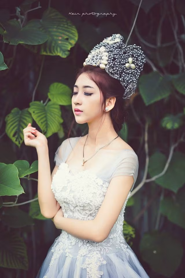Xinh đẹp, tài năng và sự nỗ lực không ngừng nghỉ cho nghệ thuật, trong tương lai Nguyễn Kim Chi sẽ là cái tên sáng giá cho thế hệ hot girl 9x vẹn toàn cả về tài và sắc.