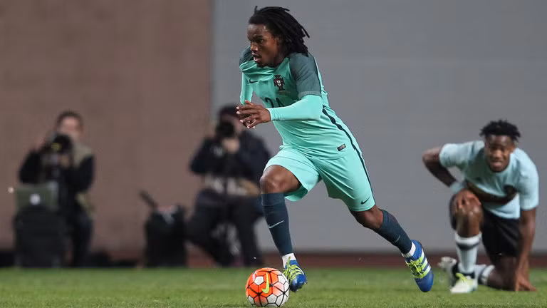 Renato Sanches là ngôi sao trẻ của Bồ Đào Nha được nhiều người hy vọng sẽ cùng người đàn Anh Cris Ronaldo tỏa sáng tại kỳ Euro 2016.