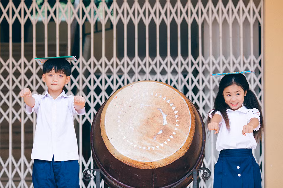 Rồi khi bị phạt thì chúng ta luôn có nhau để gánh tội cùng.