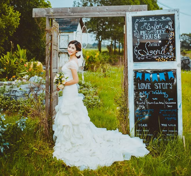 Phạm Ngọc Linh sinh năm 1995, khoa Tiếng Nhật Thương Mại. Linh hiện là một trong những thí sinh nổi bật cuộc thi. Trong phần thi tài năng tại vòng chung kết, Ngọc Linh thể hiện khả năng ăn nói hoạt bát, khéo léo xử lý tình huống, 9X là thành viên ban Đối ngoại tích cực của hai câu lạc bộ sinh viên Đại học Ngoại thương.