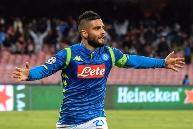 Liverpool và Manchester City vẫn đang theo dõi ngôi sao của Napoli Lorenzo Insigne. Tuy nhiên, MU mới là đội bóng đang có lợi thế để có cầu thủ người Italia.
