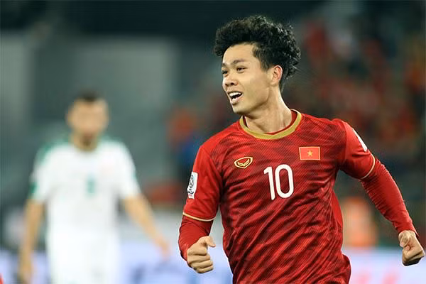 Công Phượng là cầu thủ đang có duyên ghi bàn và hy vọng trong trận tứ kết Asian 2019 với Nhật Bản, cầu thủ người Nghệ An lại tiếp thúc phát huy.