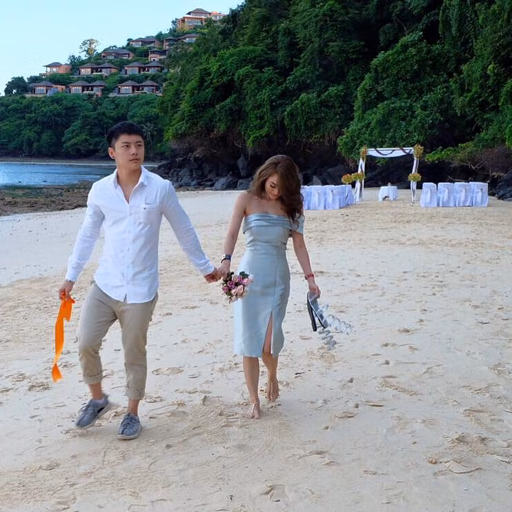 Trên trang cá nhân của mình, anh thường chia sẻ những bài tập đốt mỡ, săn cơ, làm thon gọn bụng và nở ngực cho phái mạnh.